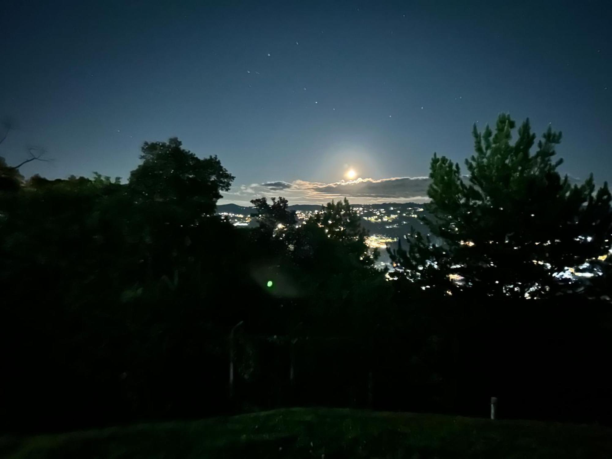 Apartamento Na Montanha Em Campos Campos do Jordão Buitenkant foto