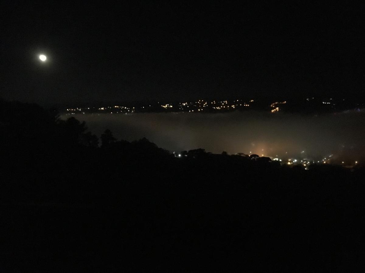 Apartamento Na Montanha Em Campos Campos do Jordão Buitenkant foto